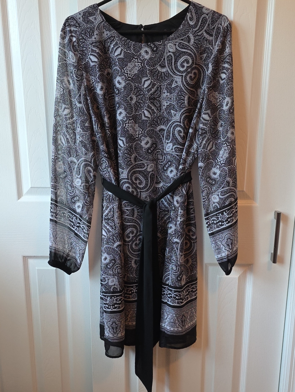 Black & White Paisley Belted Long Sleeve Dress